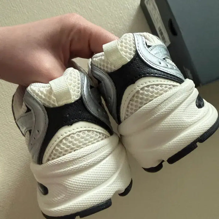 [BUNJANG] New Balance 530 Silver Sneakers / 뉴발란스 530 실버  (텍 그대로 새상품)