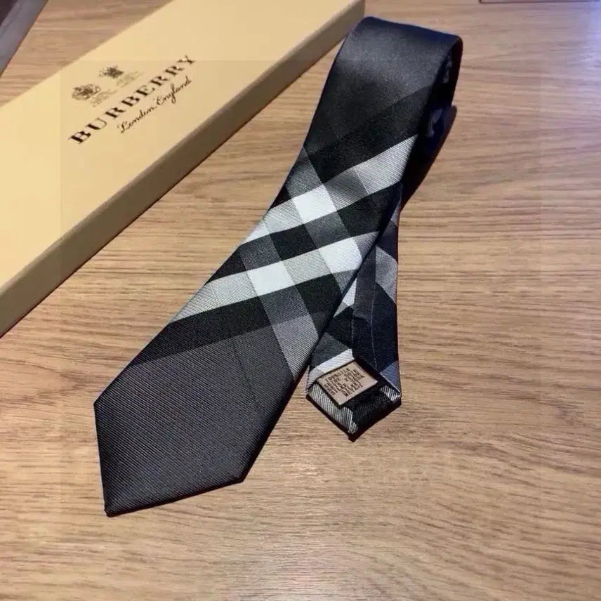 [BUNJANG] Burberry Vintage Check Silk Men&