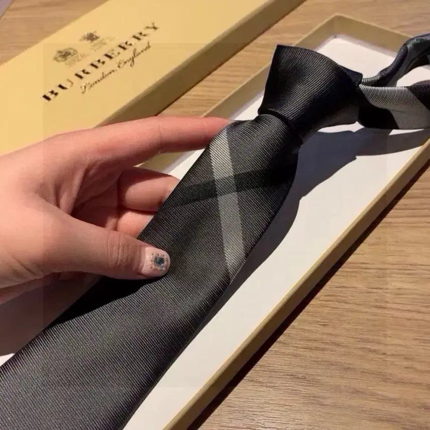[BUNJANG] Burberry Vintage Check Silk Men&