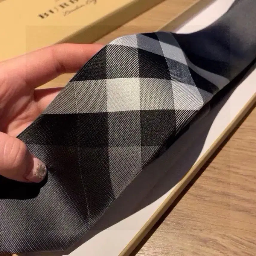 [BUNJANG] Burberry Vintage Check Silk Men&