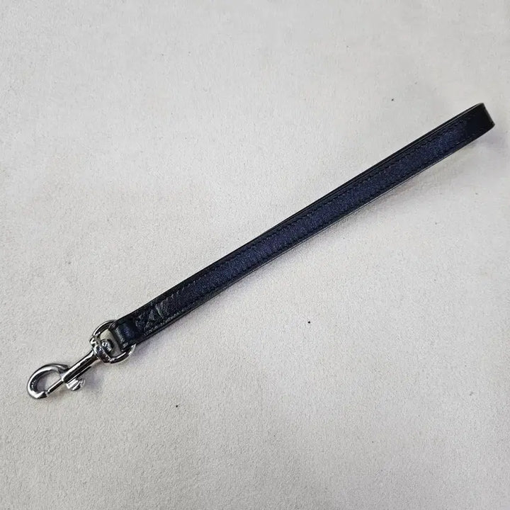 [BUNJANG] Saint Laurent Matelassé Clutch Genuine Leather Hand Strap / 생로랑 마틀라쎄 클러치 핸드스트랩 [정품]