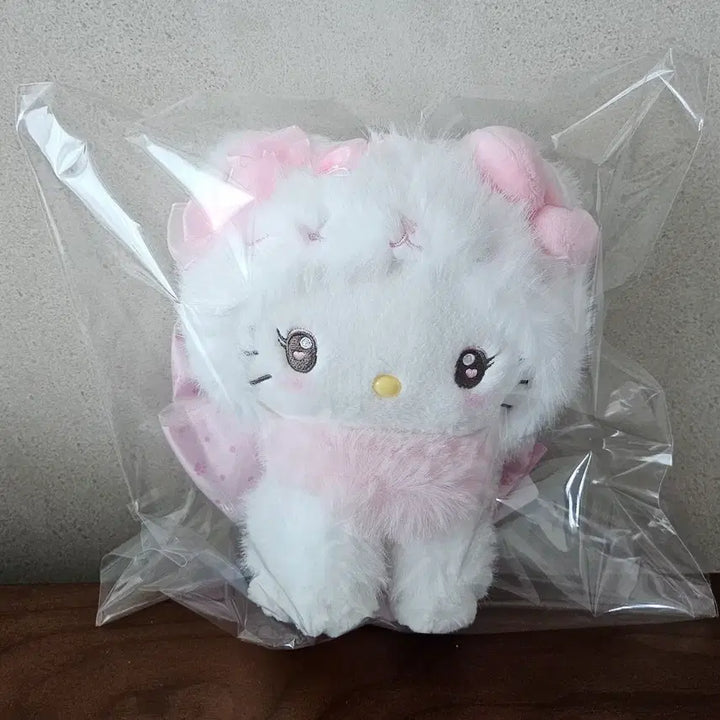 [BUNJANG] Sanrio Hello Kitty Milky Koneko Plush Doll / 산리오 헬로키티 밀키코네코 누이 인형
