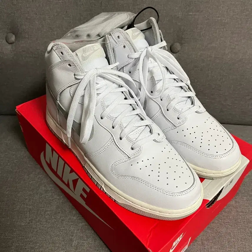[BUNJANG] Nike Dunk Low All White Sneakers / 나이키 덩크 로우 올화이트 새상품