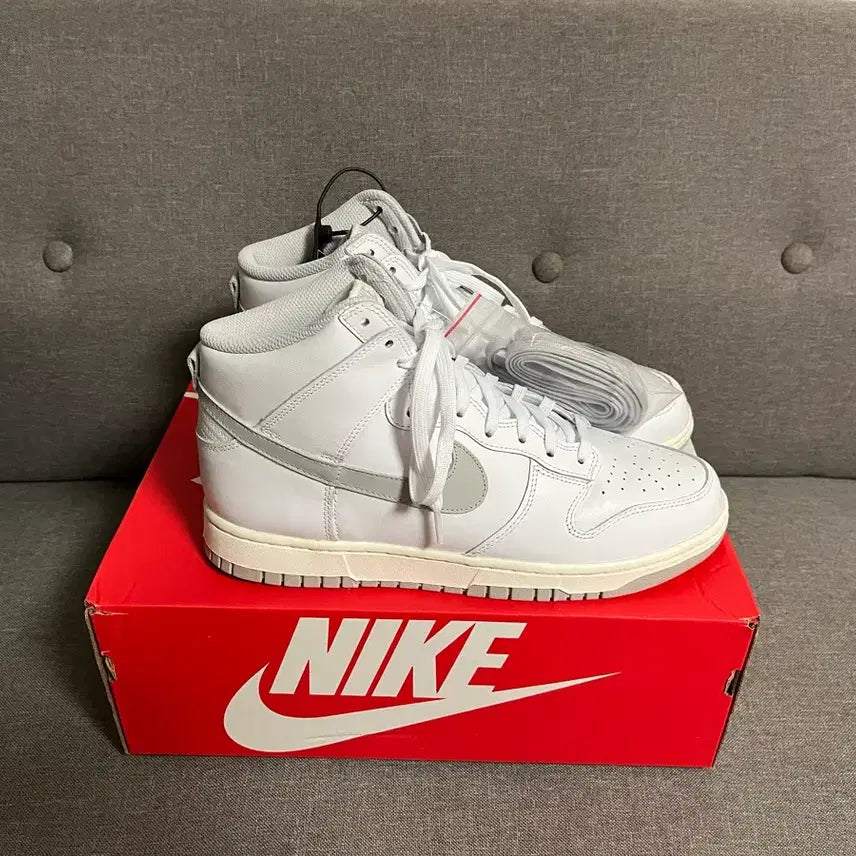 [BUNJANG] Nike Dunk Low All White Sneakers / 나이키 덩크 로우 올화이트 새상품