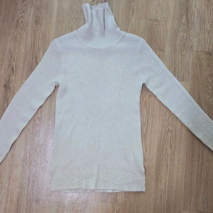 [SOLD OUT] 아이보리 글리터 골지 터틀넥 니트