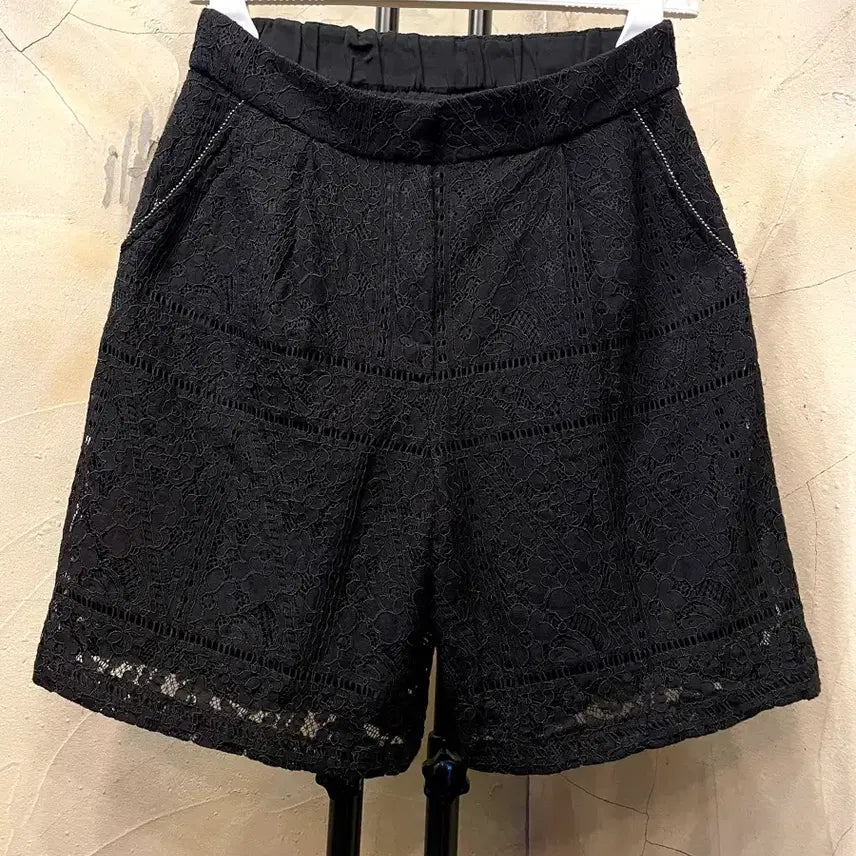 [BUNJANG] Anna Sui Lace Shorts / 아나수이 레이스 반바지 66