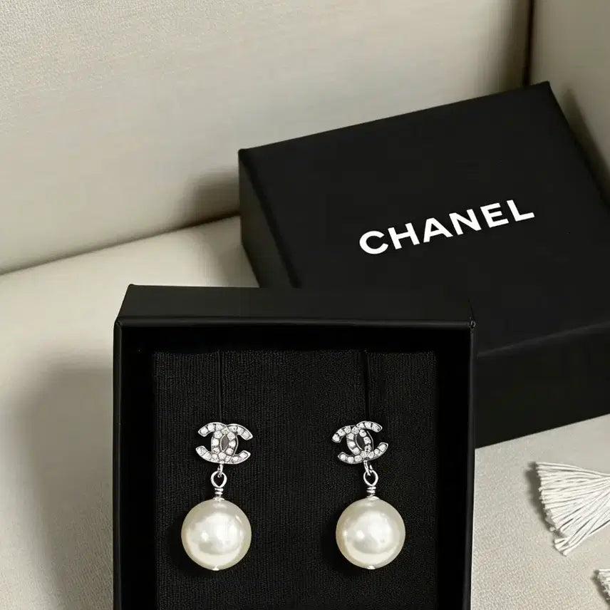 [BUNJANG] Chanel Pearl Earrings / 샤넬 진주 귀걸이