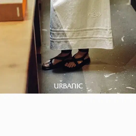 [SOLD OUT] 얼바닉30 Embroidered Long Skirt