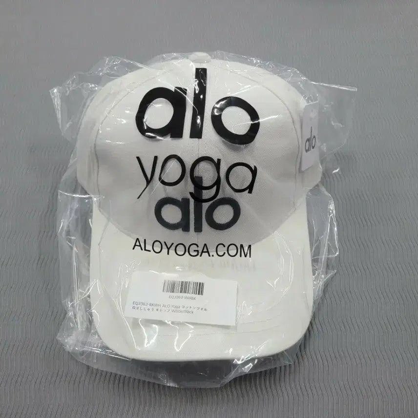 [BUNJANG] ALO Cotton Logo Embroidered Baseball Cap / 알로 볼캡 모자 화이트 블랙 로고 자수