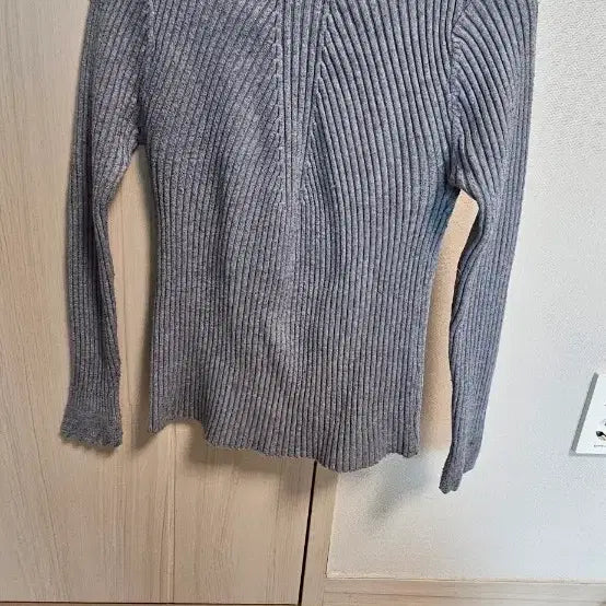 [BUNJANG] Ribbed Knit Mock Neck Long Sleeve T-Shirt - Grey / 골지 니트 반목 긴팔티 그레이