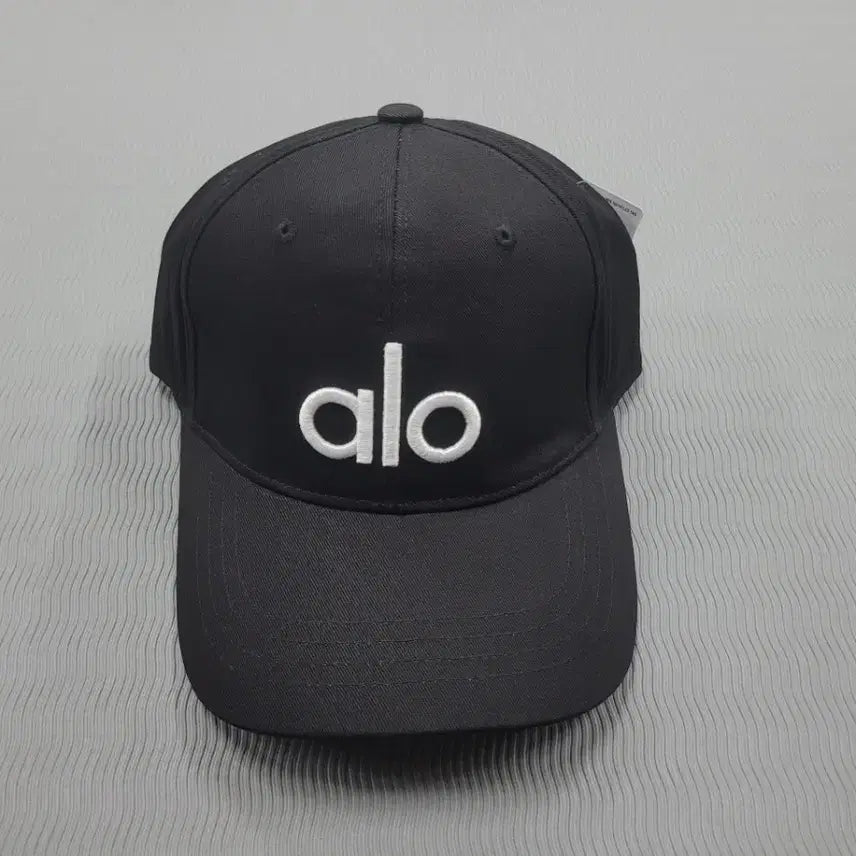 [BUNJANG] ALO Baseball Cap Black/White / ALO 볼캡 모자 블랙/화이트