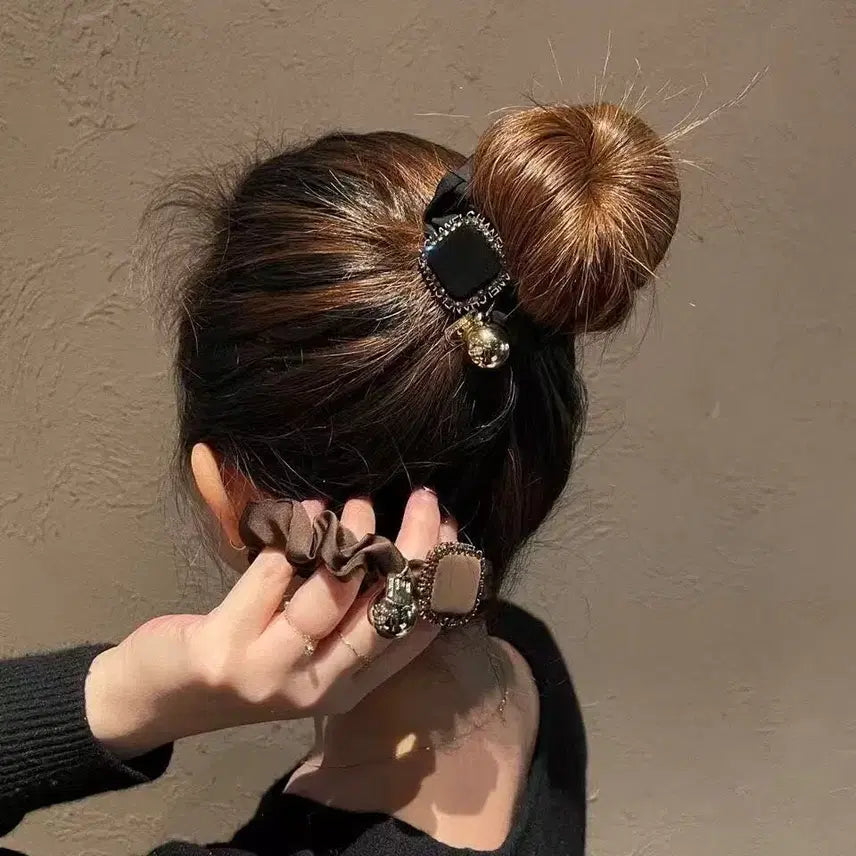 [BUNJANG] Square Cubic Bell Hair Tie / 사각 큐빅 벨 머리끈/헤어끈