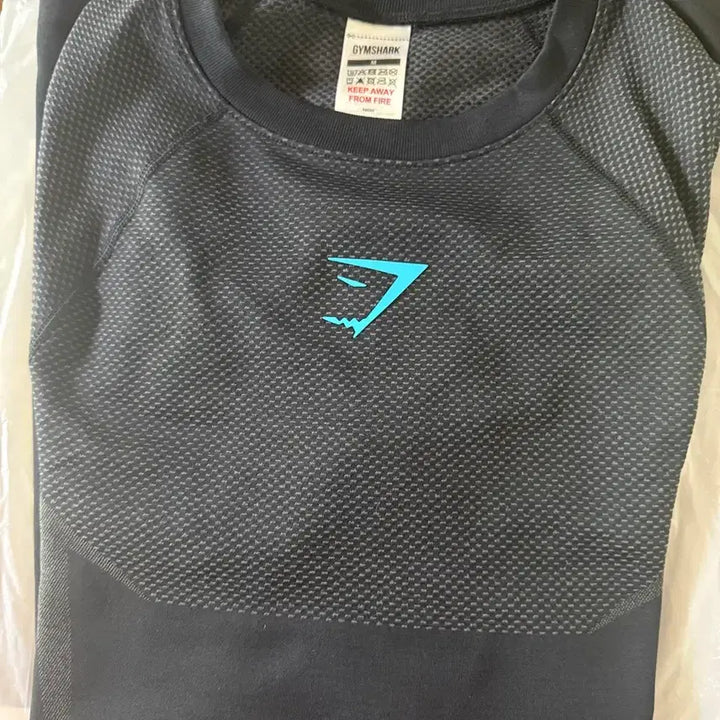 [BUNJANG] Gymshark Onyx Blue Long Sleeve M / 짐샤크 오닉스 블루 롱슬리브 M