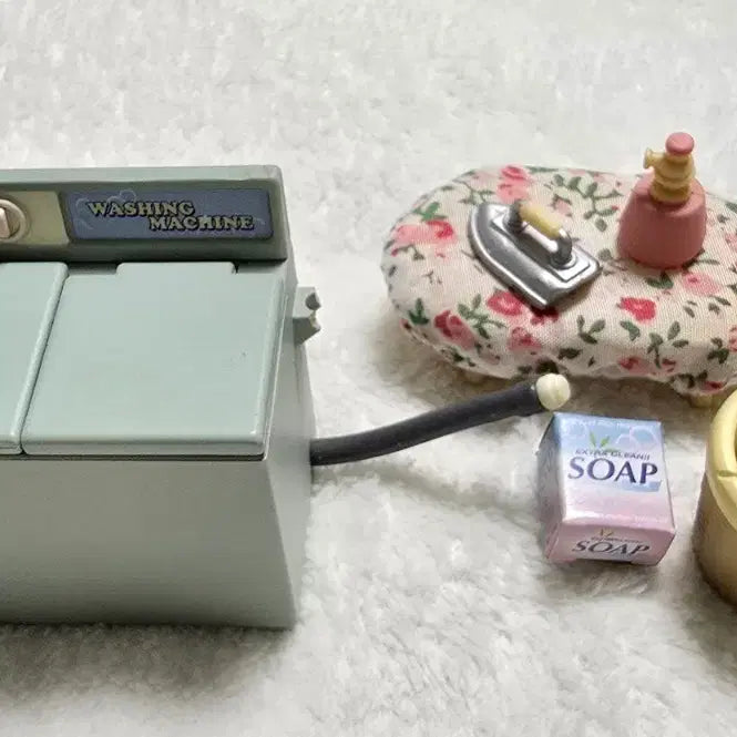 [BUNJANG] Sylvanian Families Washing Machine and Refrigerator / Calico Cat / 실바니안 구번전 세탁기와 냉장고/ 삼색냥이