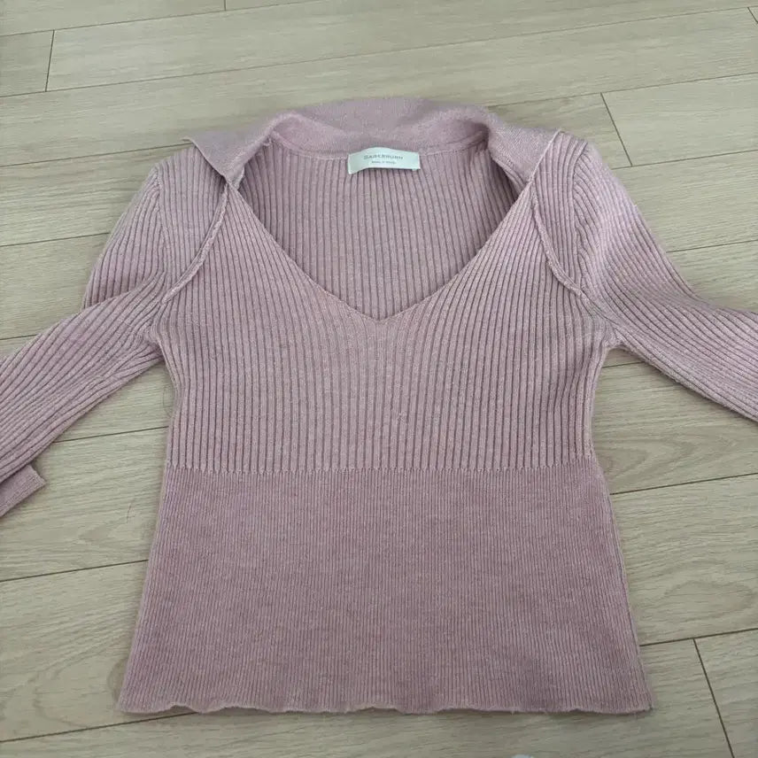 [BUNJANG] Pink V-Neck Ribbed Knit Sweater / 핑크 브이넥 골지 니트