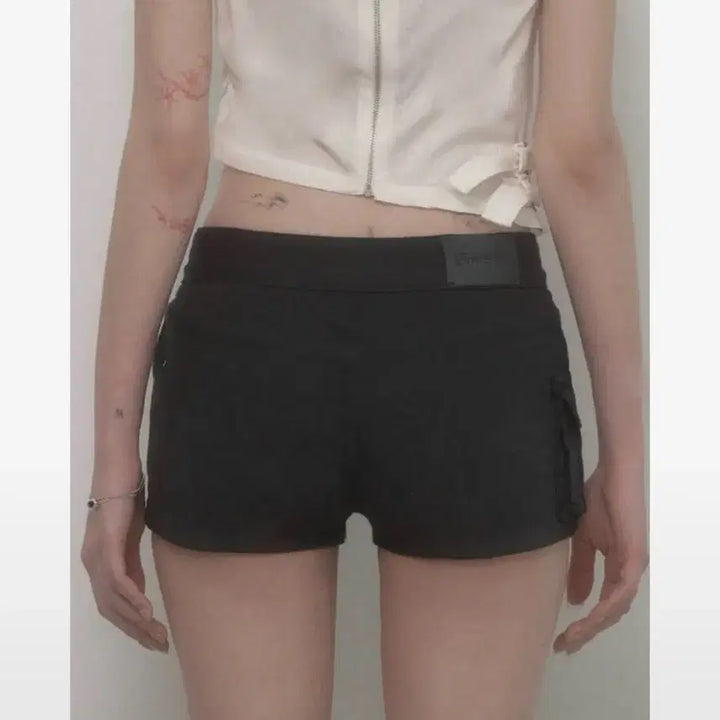 [BUNJANG] ETEOUME Leather Patch Cargo Short Pants / 에트오소메 Leather Patch Cargo Short Pants