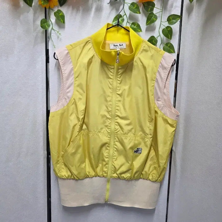 [BUNJANG] Sunset Vest Zip-Up / 썬셋베스트