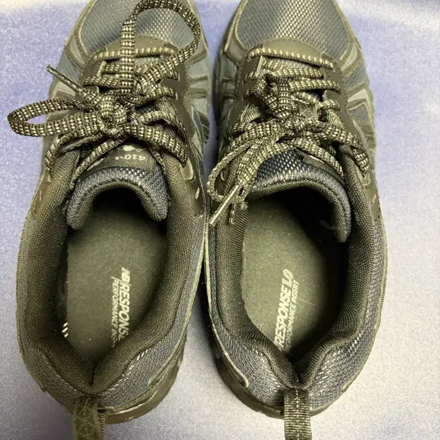 [BUNJANG] New Balance 410v5 2E Black Running Shoes / 뉴발란스 410v5 -2E 블랙 260