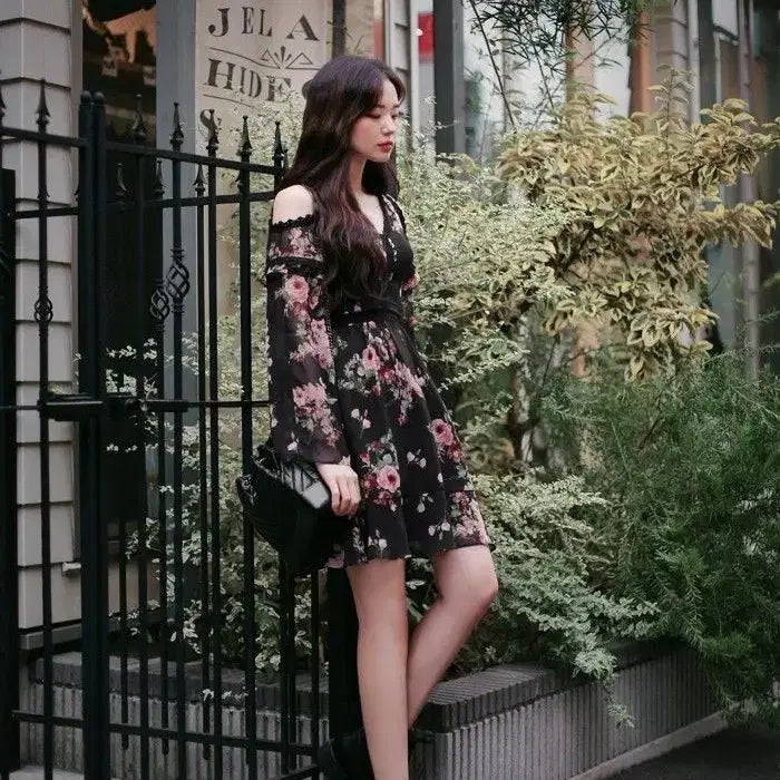 [BUNJANG] Milkcocoa Off-Shoulder Dress / 밀크코코아 오프숄더 원피스