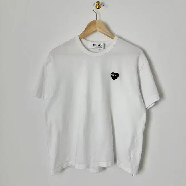 [BUNJANG] Comme des Garçons Black Heart Appliqué T-shirt White XL / 꼼데가르송 블랙하트와펜 반팔티 화이트