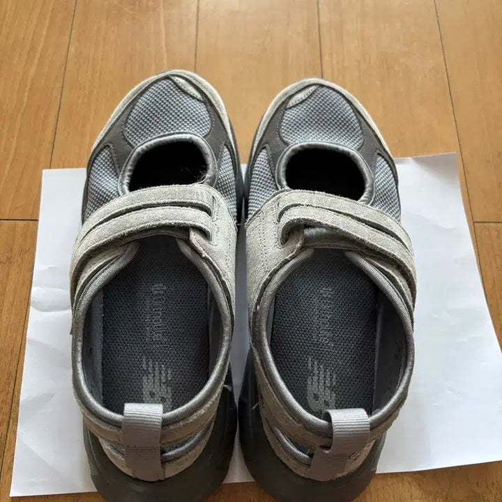 [SOLD OUT] 뉴발란스 메리제인 그레이 240