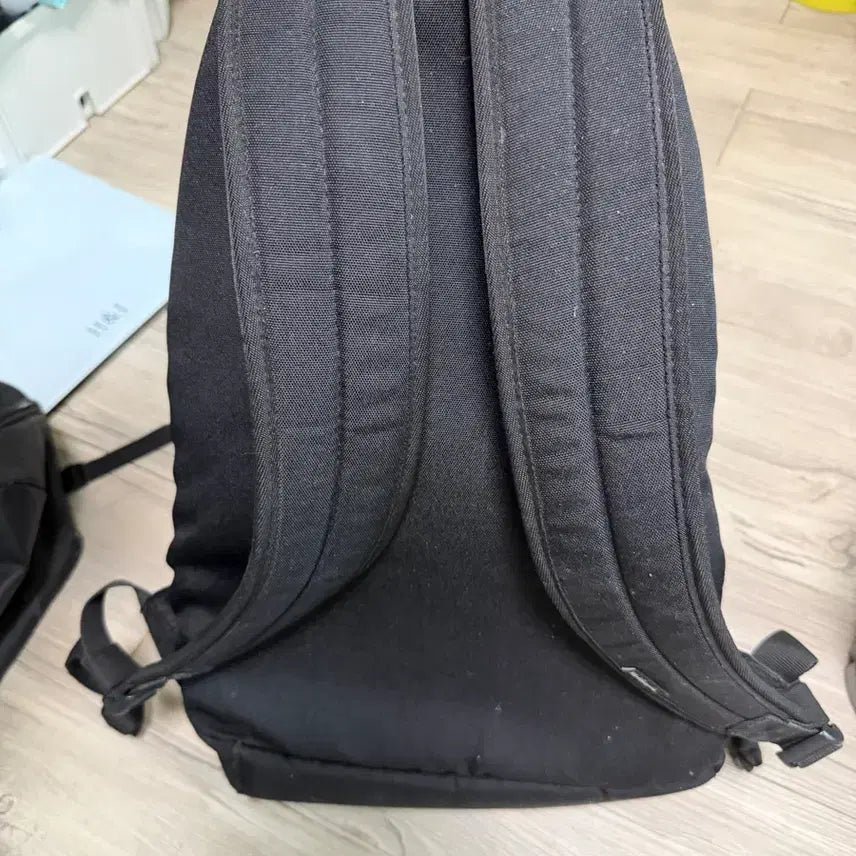 [BUNJANG] Mark Gonzales Signature Logo Backpack / 마크곤잘레스 백팩
