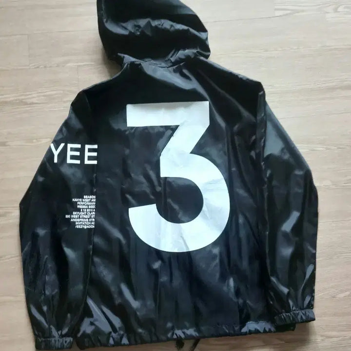 [SOLD OUT] 이지시즌1 yeezus투어 바람막이 공식머천