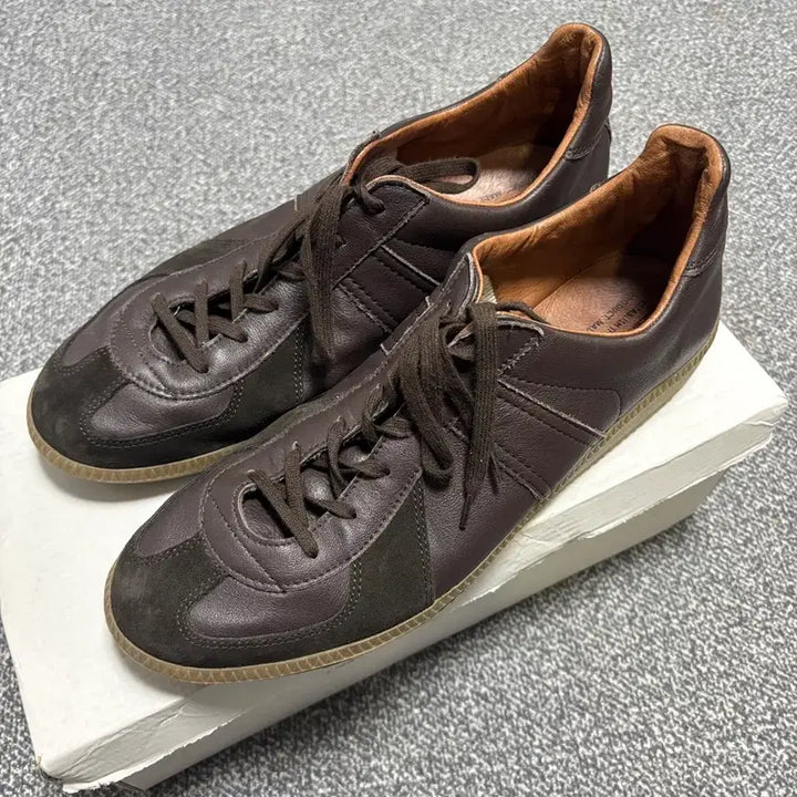 [BUNJANG] Reproduction of Found Leopard German Army Sneakers Dark Brown EU44 / [EU44] 리프로덕션 오브 파운드 리오파 독일군 다크 브라운