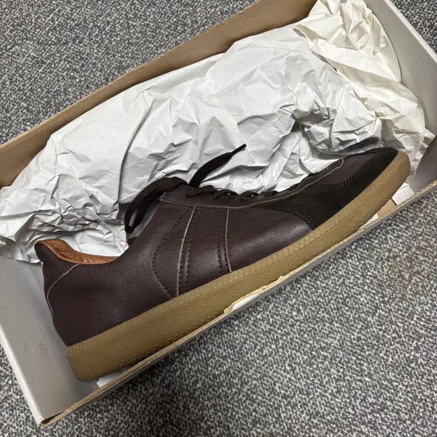 [BUNJANG] Reproduction of Found Leopard German Army Sneakers Dark Brown EU44 / [EU44] 리프로덕션 오브 파운드 리오파 독일군 다크 브라운