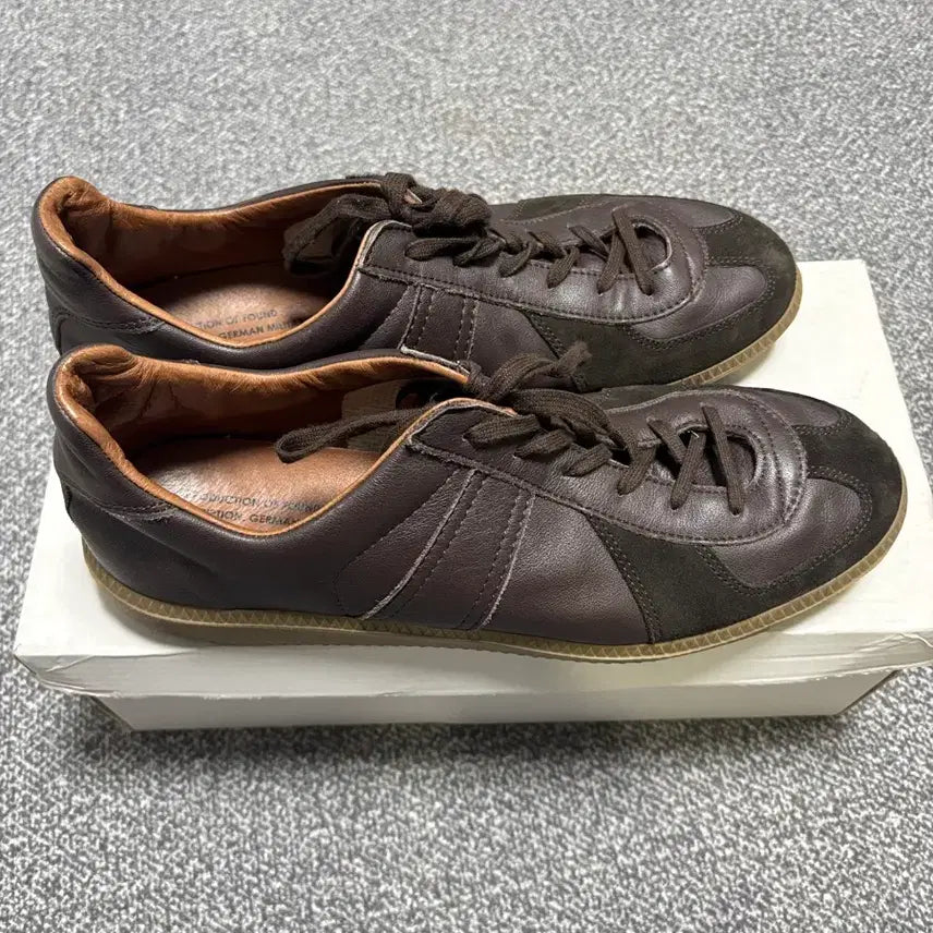 [BUNJANG] Reproduction of Found Leopard German Army Sneakers Dark Brown EU44 / [EU44] 리프로덕션 오브 파운드 리오파 독일군 다크 브라운