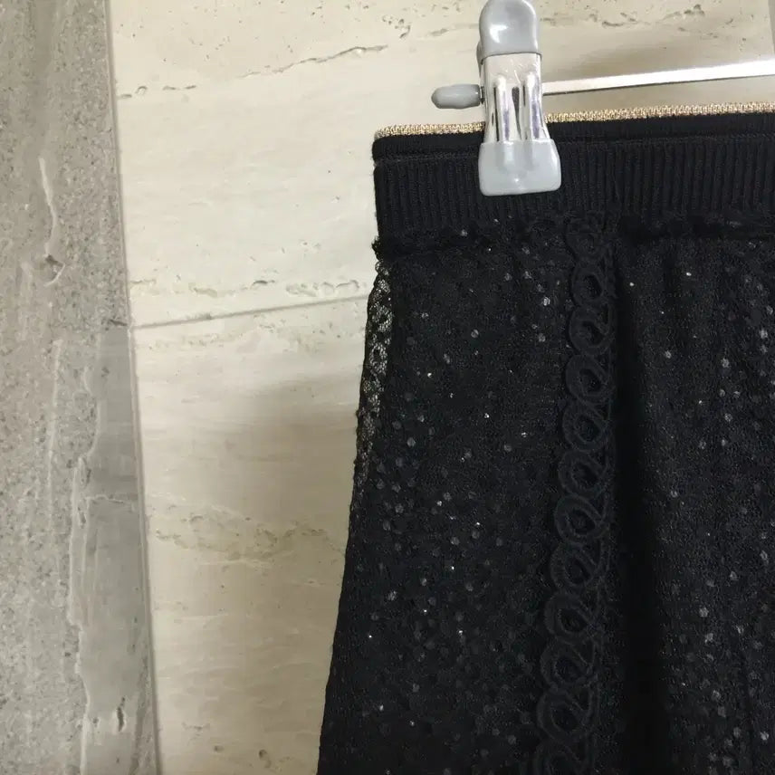 [SOLD OUT] MINE 마인 샤 플레어 스커트 64