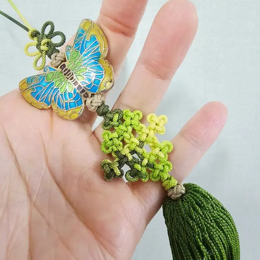 [BUNJANG] Handmade Yellow Enamel Butterfly Norigae / (직접 제작)노란 나비 칠보 녹색 노리개