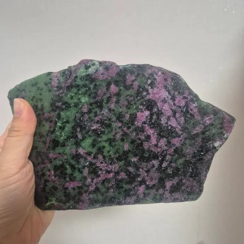 [BUNJANG] Natural Ruby in Zoisite Specimen / 천연 루비 인 조이사이트 원석(18.2cm x 12.5cm)