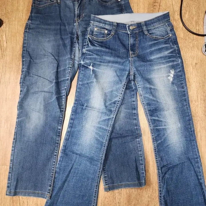 [BUNJANG] Bundle Set of Two Denim Jeans (Spring, Summer, Fall) / 청바지 2벌 일괄 판매합니다!! (봄, 여름, 가을)