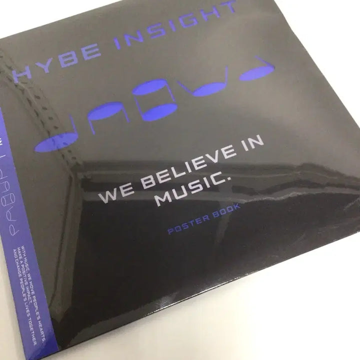 [BUNJANG] BTS  하이브 INSIGHT 포스터북 / BTS  하이브 INSIGHT 포스터북