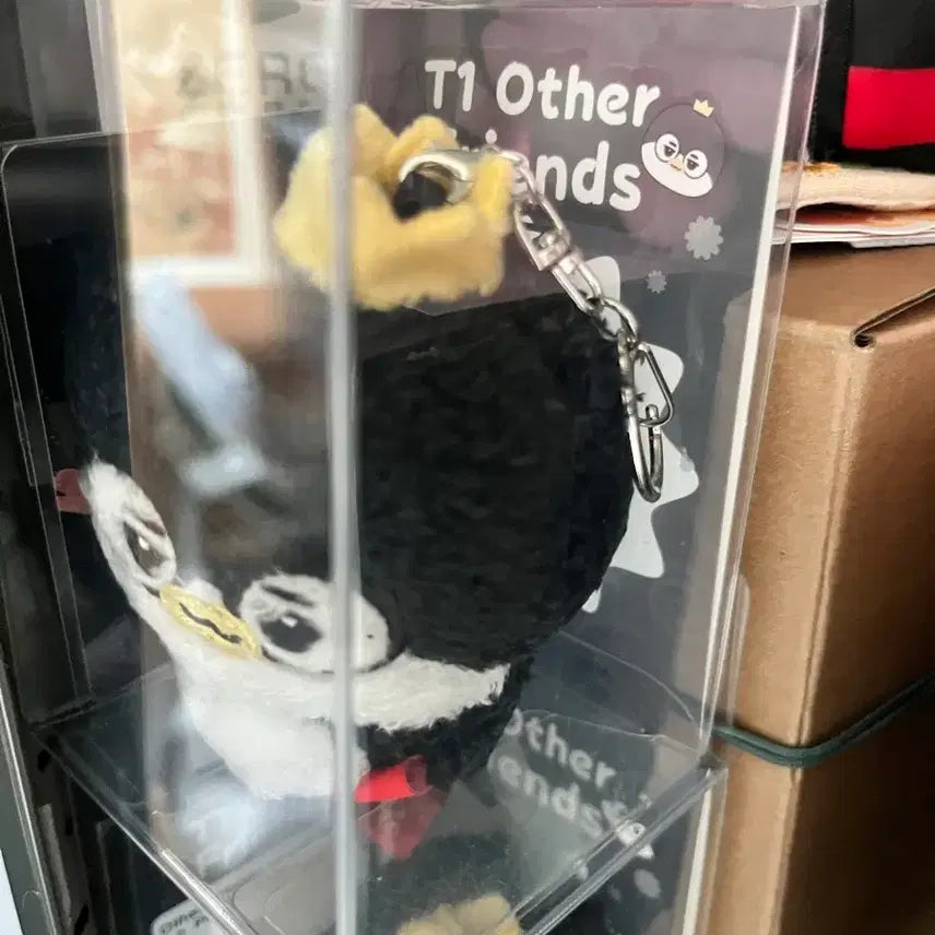 [SOLD OUT] T1 Other Friends 키링 페이커 만우절 펭귄 인형