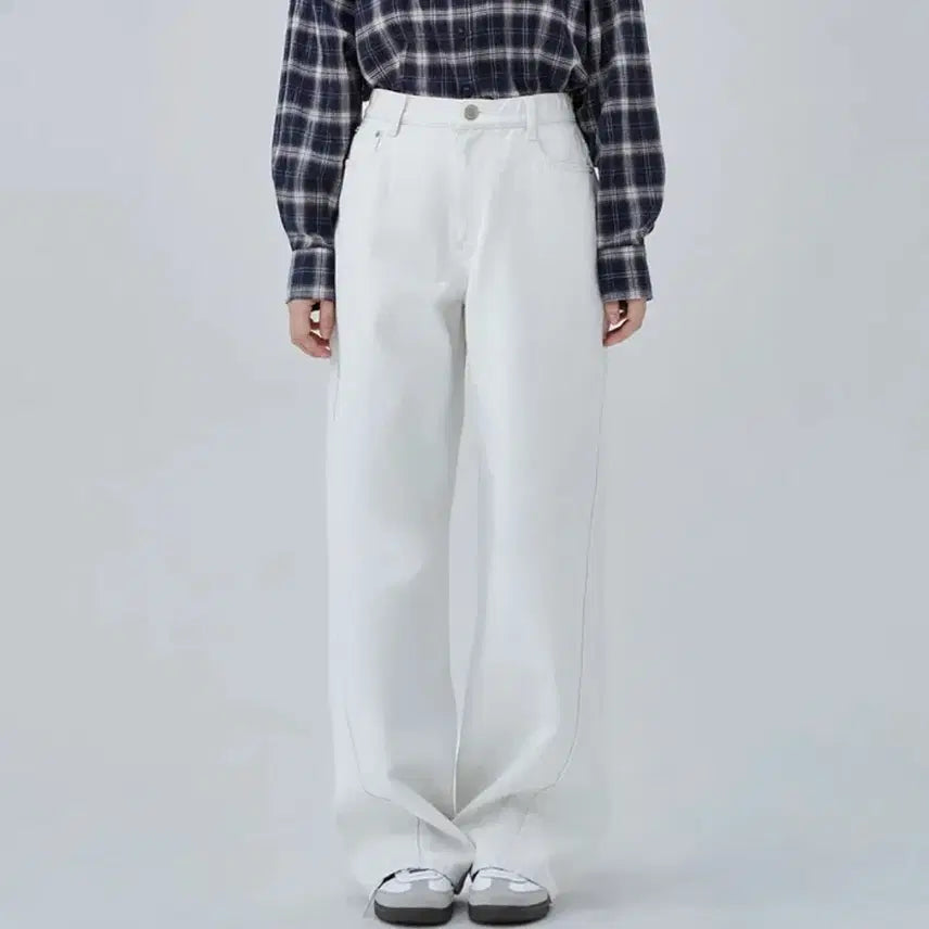 [BUNJANG] Marop Curved Collar Denim Pants Stone White / 마롭 커브드 칼라 데님 팬츠 스톤 화이트