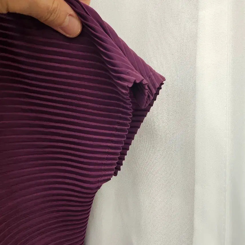 [BUNJANG] ISSEY MIYAKE Cape Style Pleated Blouse / 이세이미야케 ISSEY MIYAKE 여성 반팔 케이프식블라우스 2