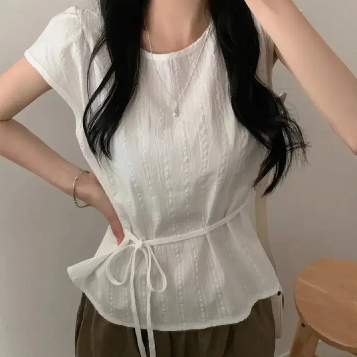 [BUNJANG] Sleeveless Short-Sleeve Blouse (Black) / 캡소매 반팔 블라우스 (블랙)