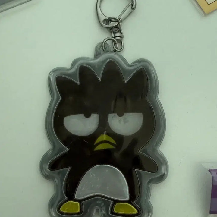 [BUNJANG] Sanrio Badtz-Maru Photo Holder &amp; Magnet Keychain Set / 산리오 바츠마루 증사키링 하트 포카홀더 일괄판매