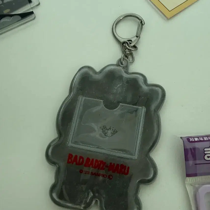 [BUNJANG] Sanrio Badtz-Maru Photo Holder &amp; Magnet Keychain Set / 산리오 바츠마루 증사키링 하트 포카홀더 일괄판매