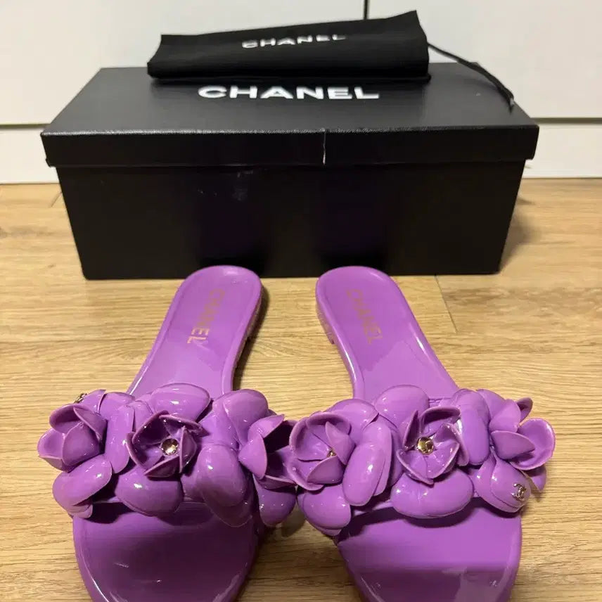 [BUNJANG] Chanel Camellia Jelly Rubber Slides / 샤넬 까멜리아 젤리 러버 슬리퍼 37