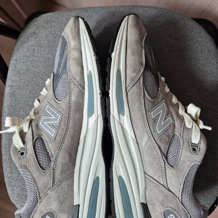 [BUNJANG] New Balance 991v2 Grey Sneakers / 뉴발란스 991 v2 그레이 285