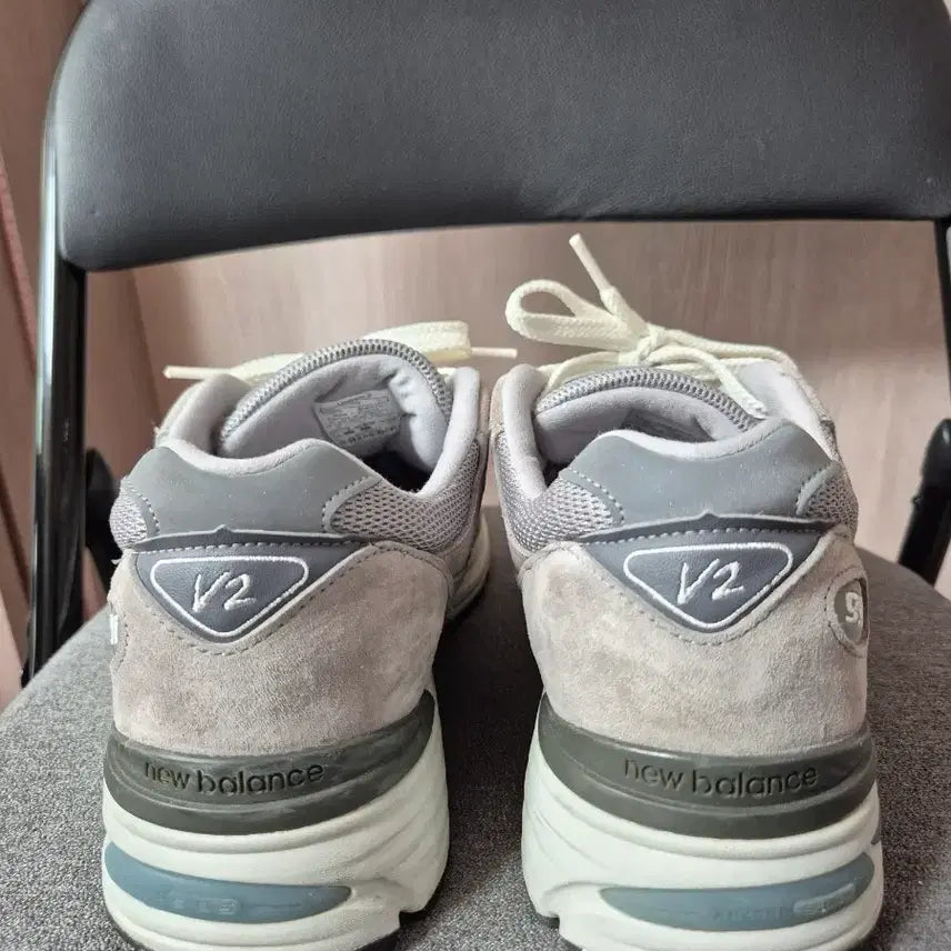[BUNJANG] New Balance 991v2 Grey Sneakers / 뉴발란스 991 v2 그레이 285