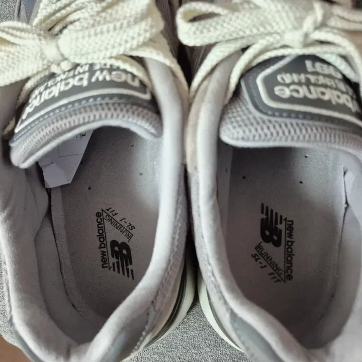 [BUNJANG] New Balance 991v2 Grey Sneakers / 뉴발란스 991 v2 그레이 285