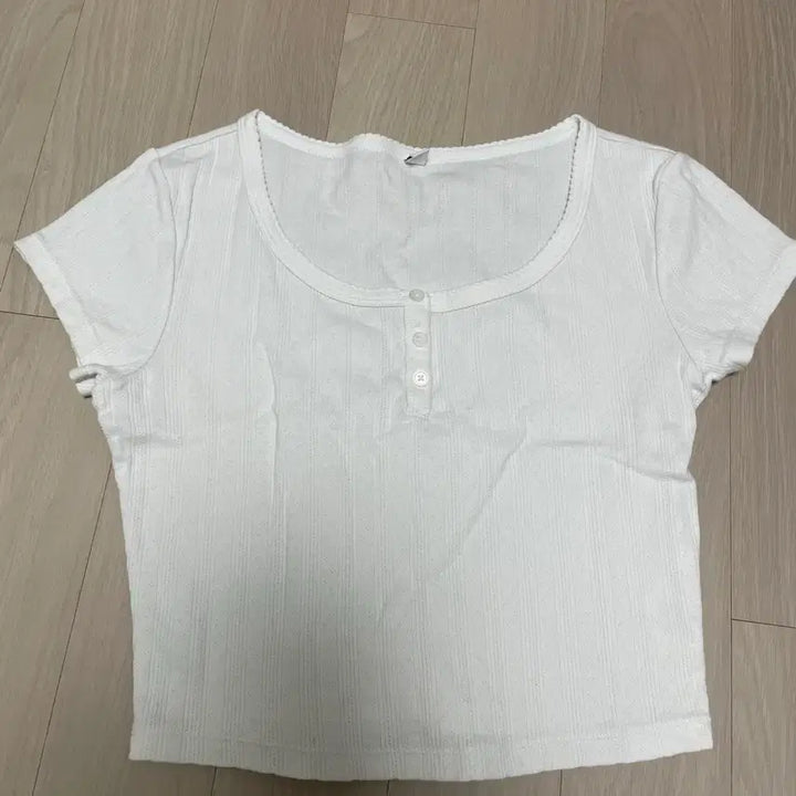 [BUNJANG] Uniqlo Crop Top S / 유니클로 크롭탑 S