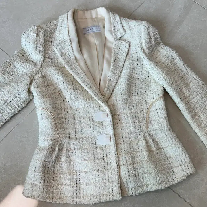 [BUNJANG] MINE Ivory Tweed Jacket / MINE 아이보리 트위드 자켓 마인