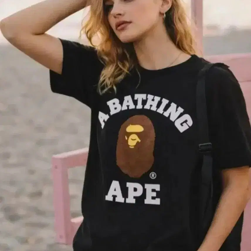 [BUNJANG] BAPE Short Sleeve T-Shirt White/Black / 베이프 반팔 티셔츠 화이트/블랙