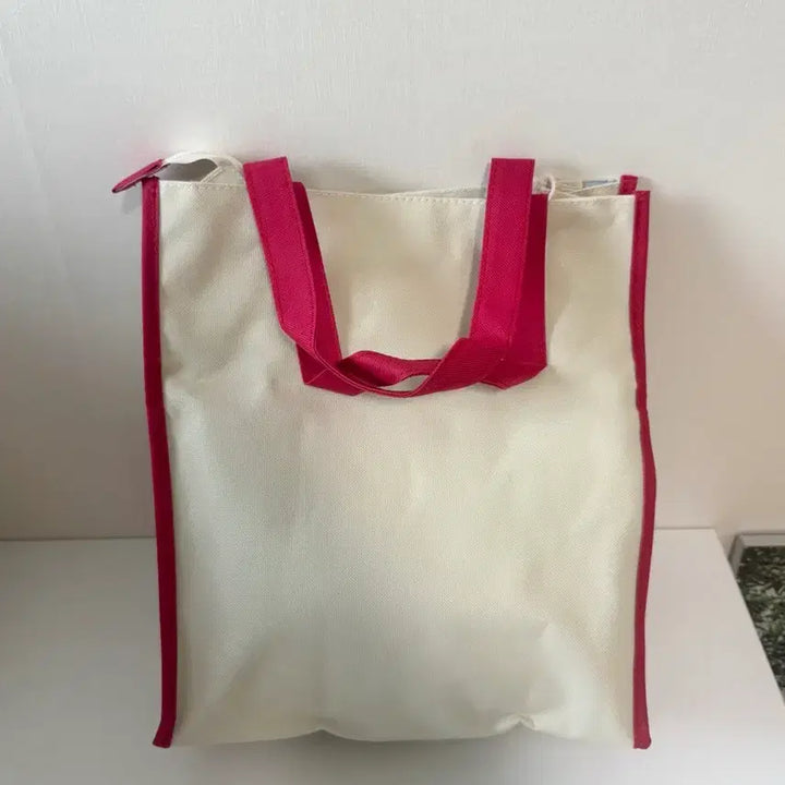 [BUNJANG] Hello Kitty Tote Bag &amp; Pouch Set / [새상품]헬로키티 토트백 &amp; 파우치 세트(보조가방)