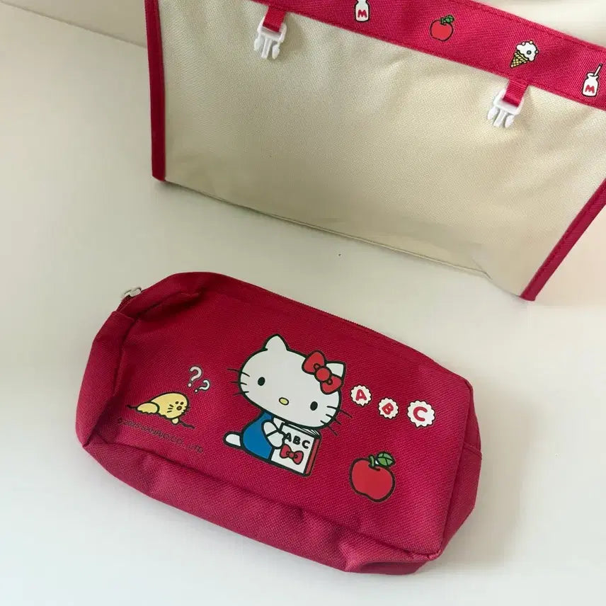 [BUNJANG] Hello Kitty Tote Bag &amp; Pouch Set / [새상품]헬로키티 토트백 &amp; 파우치 세트(보조가방)